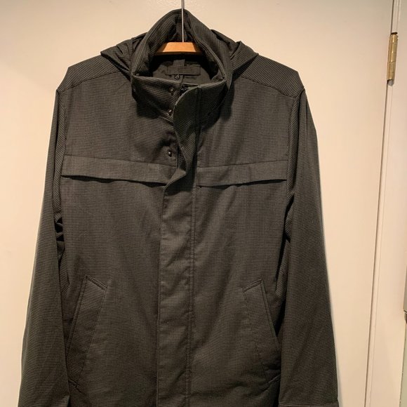 UniQlo coat with stow hood - Men's Medium - Picture 1 of 2